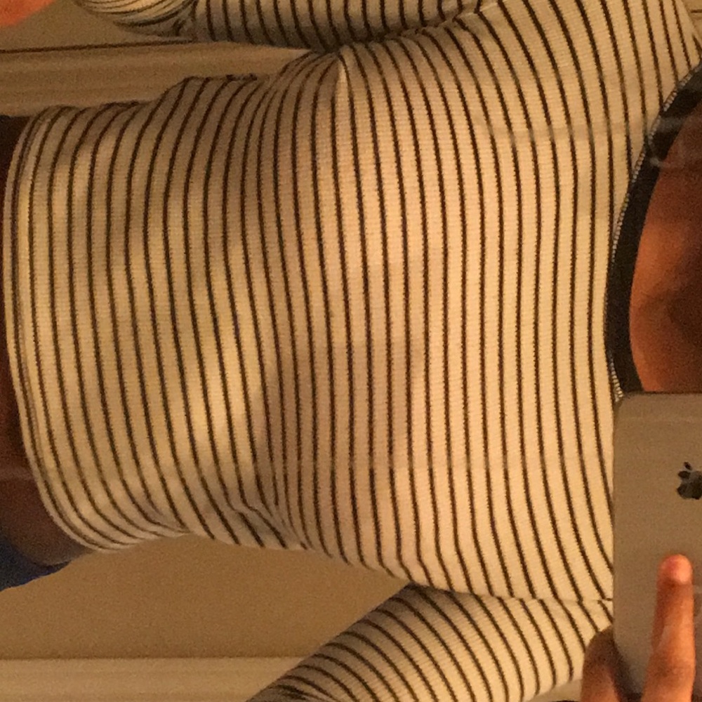 Cropped shirt